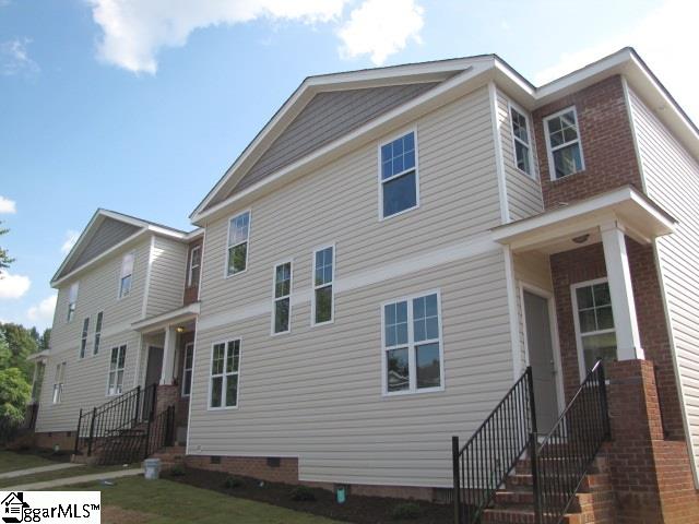 128 Huntress Drive