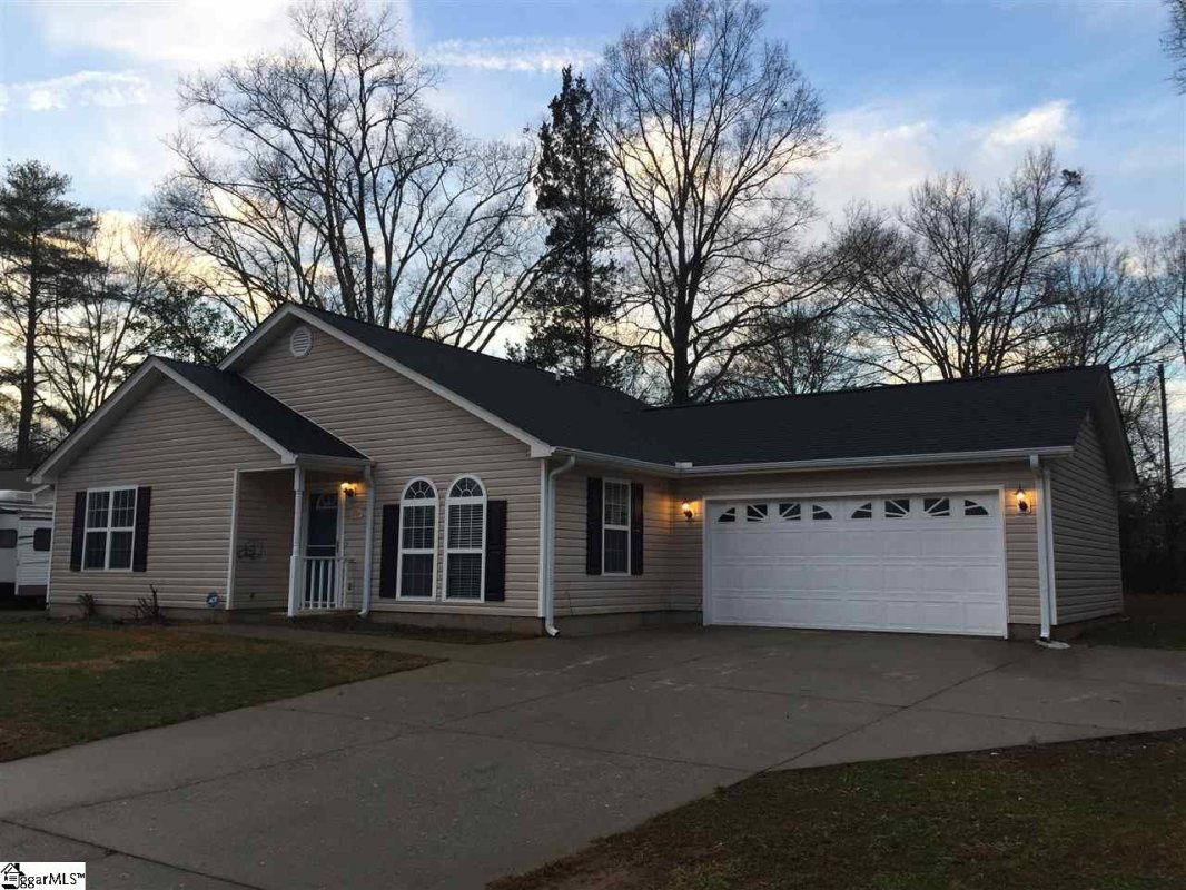 304 Derwood Circle