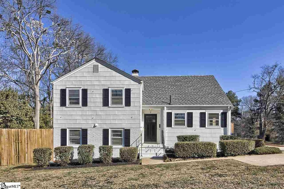2 Kirkwood Lane