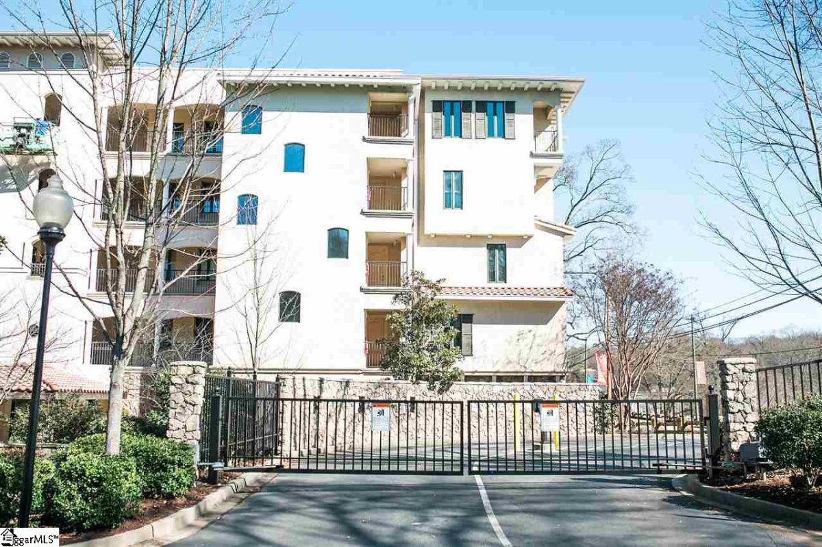 1209 E Washington Avenue Unit 105