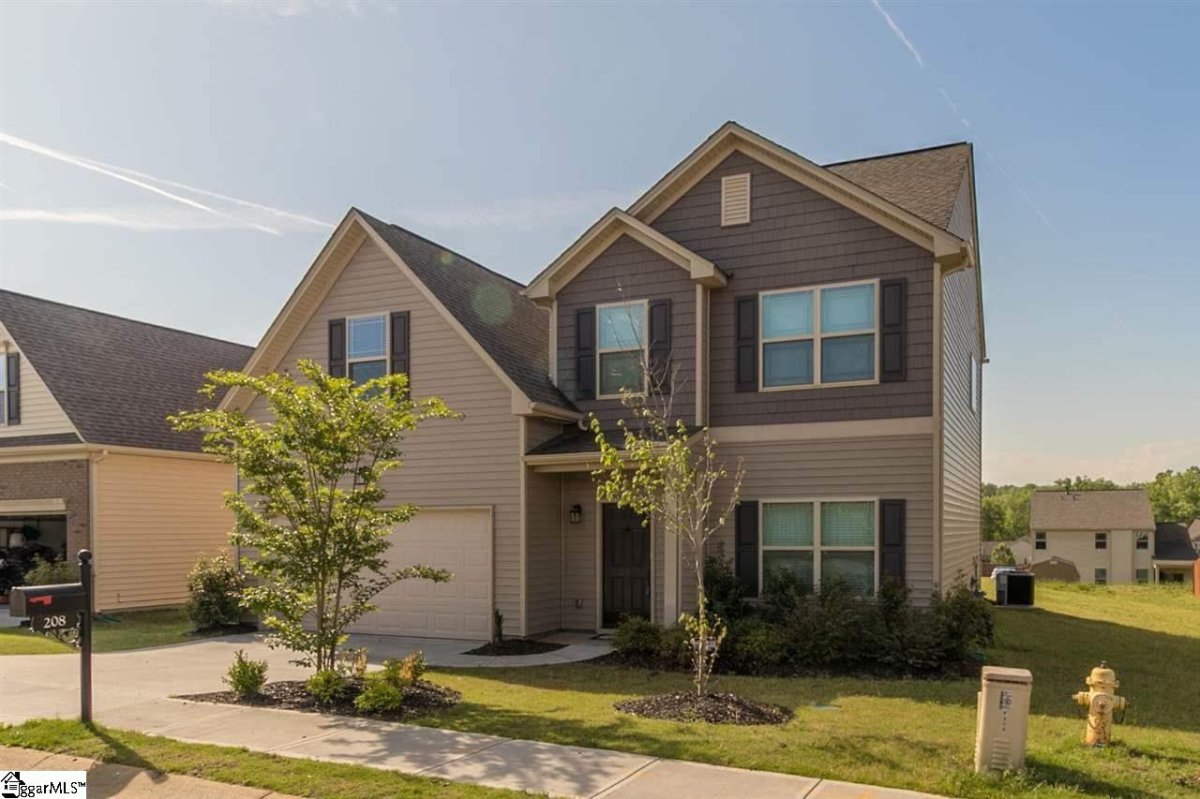 208 Romsey Circle