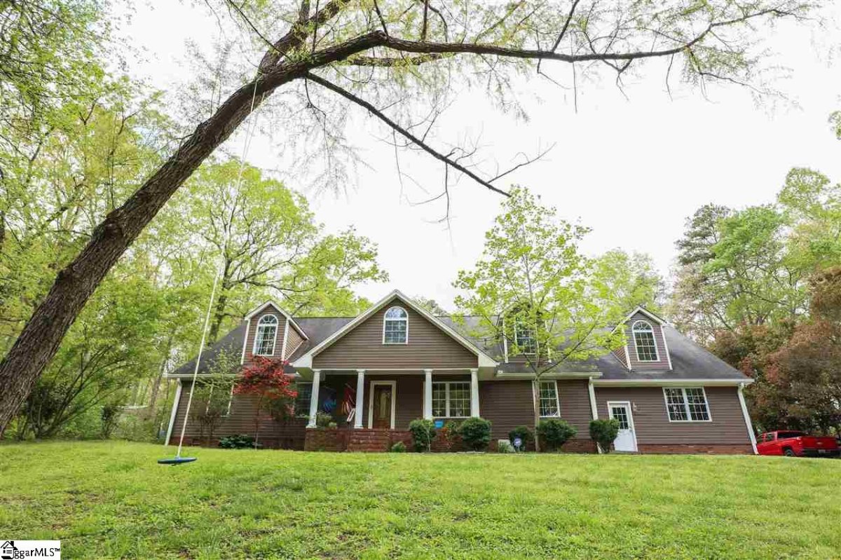 415 West Drive