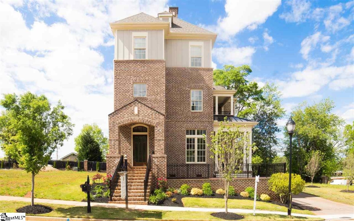 6 Augusta Walk Avenue