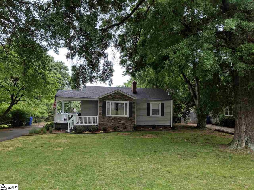 113 Columbia Circle