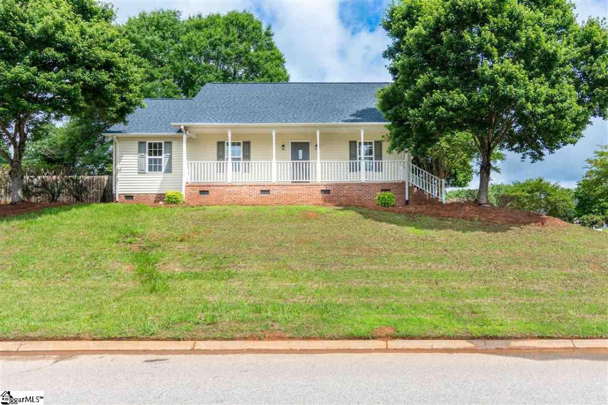 1 Bluff Point Court