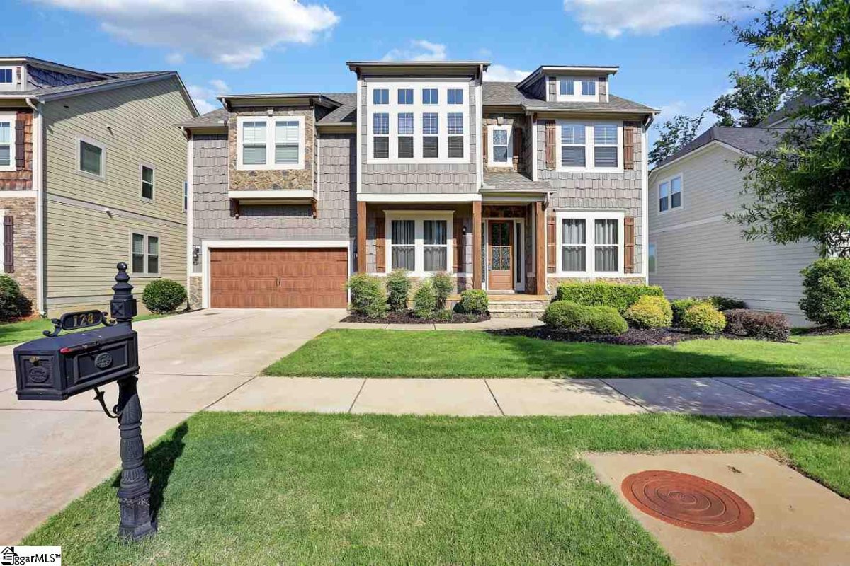 128 Keowee Avenue