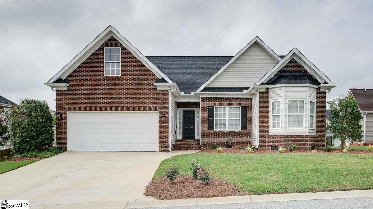 402 Chestnut Woods Court