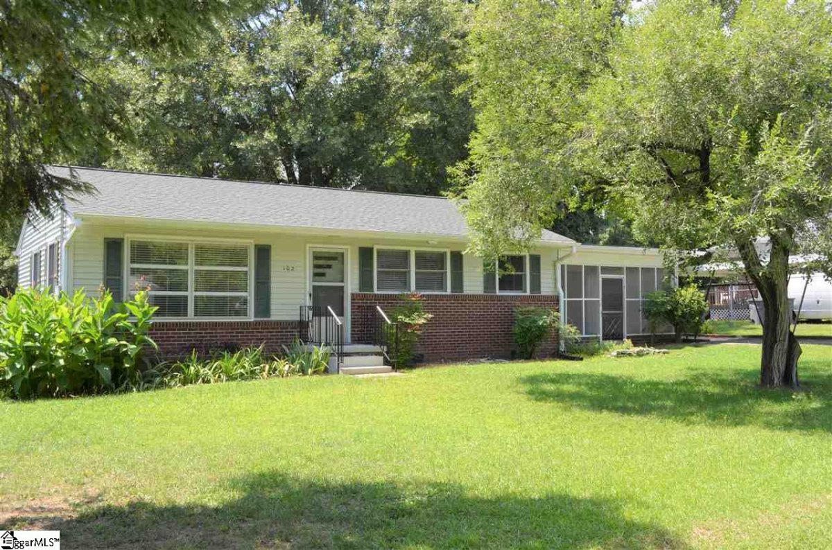 102 Cardinal Drive