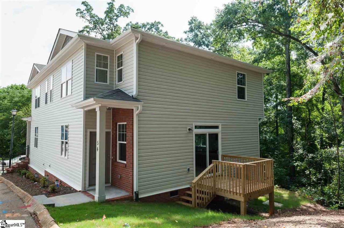 54 Huntress Drive