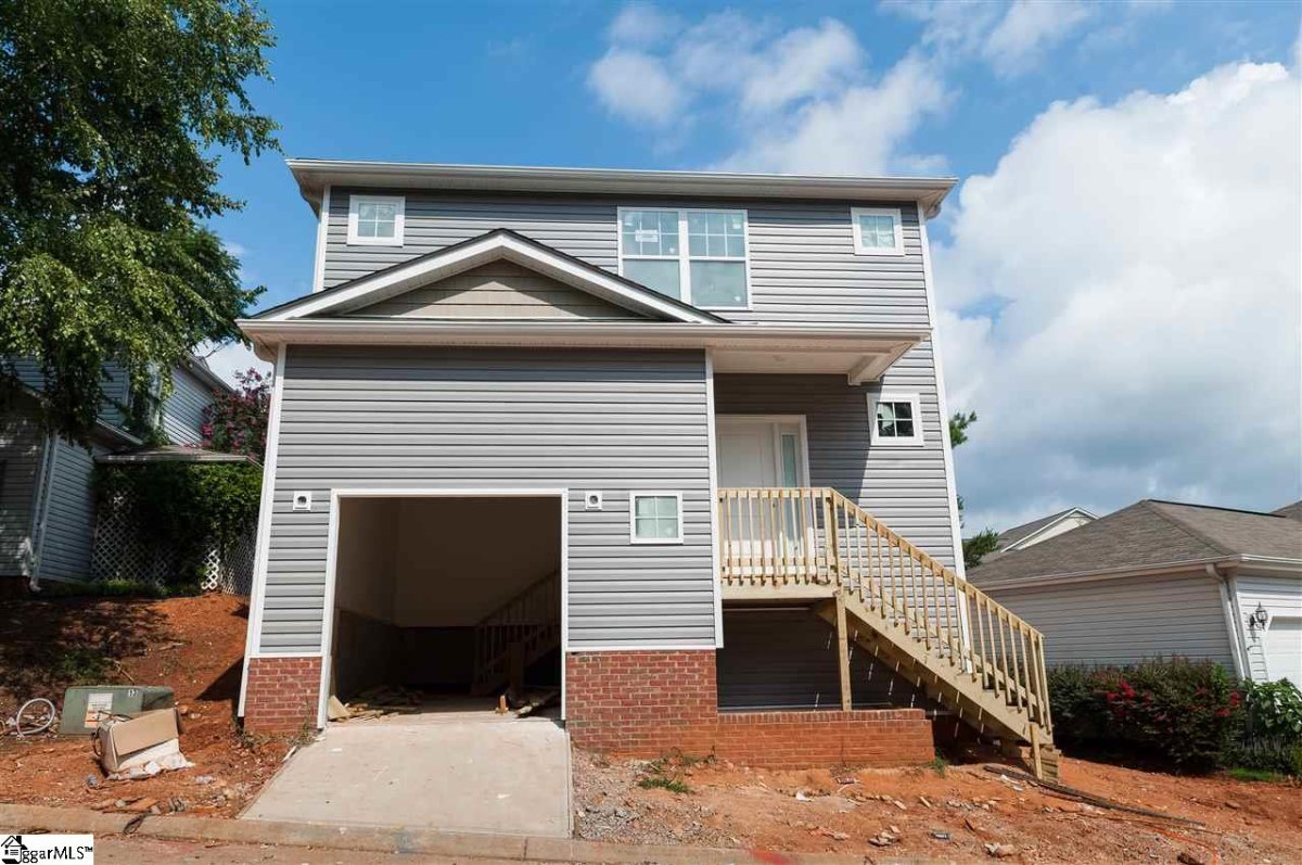 55 Huntress Drive