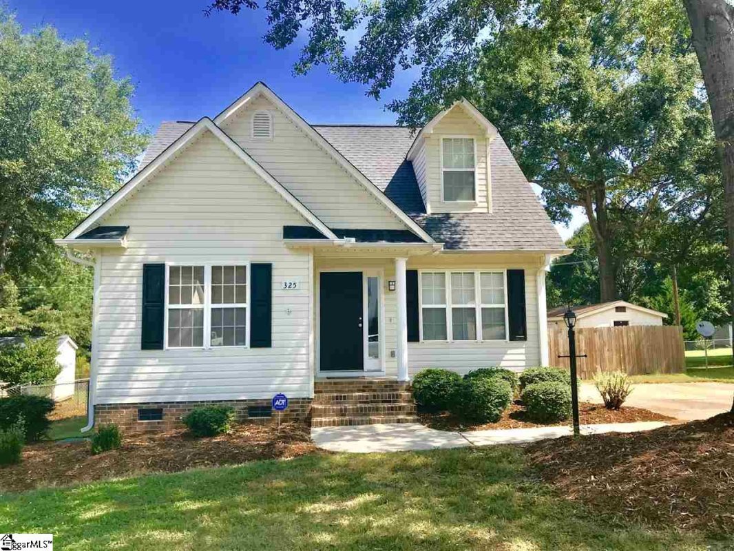 325 E Myles Lane