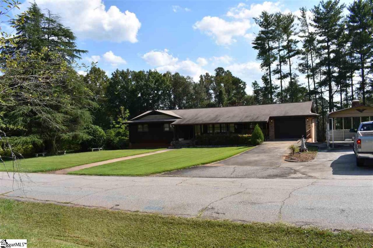 103 Knollview Drive