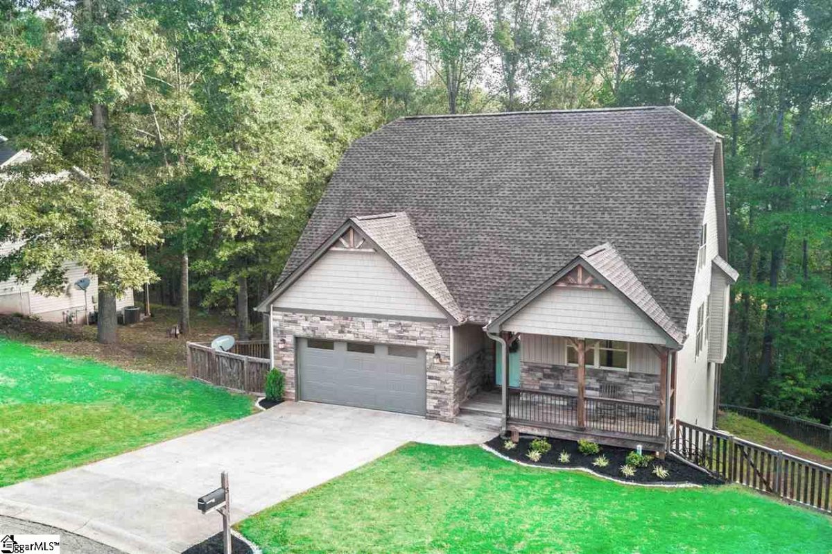 3 Pine Trail Court