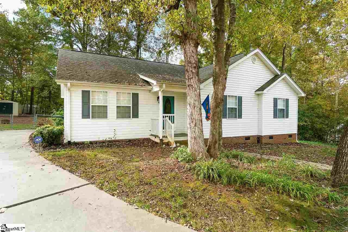 221 Joes Court
