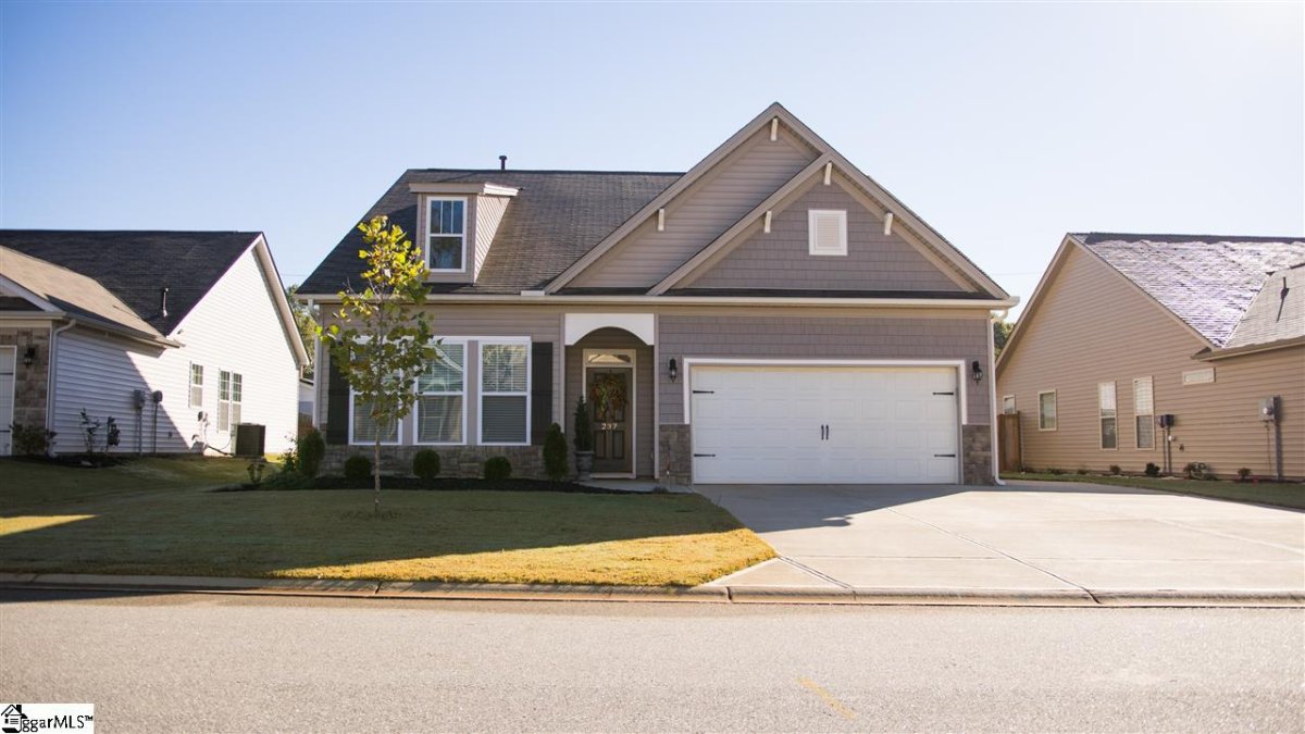 237 Evansdale Way