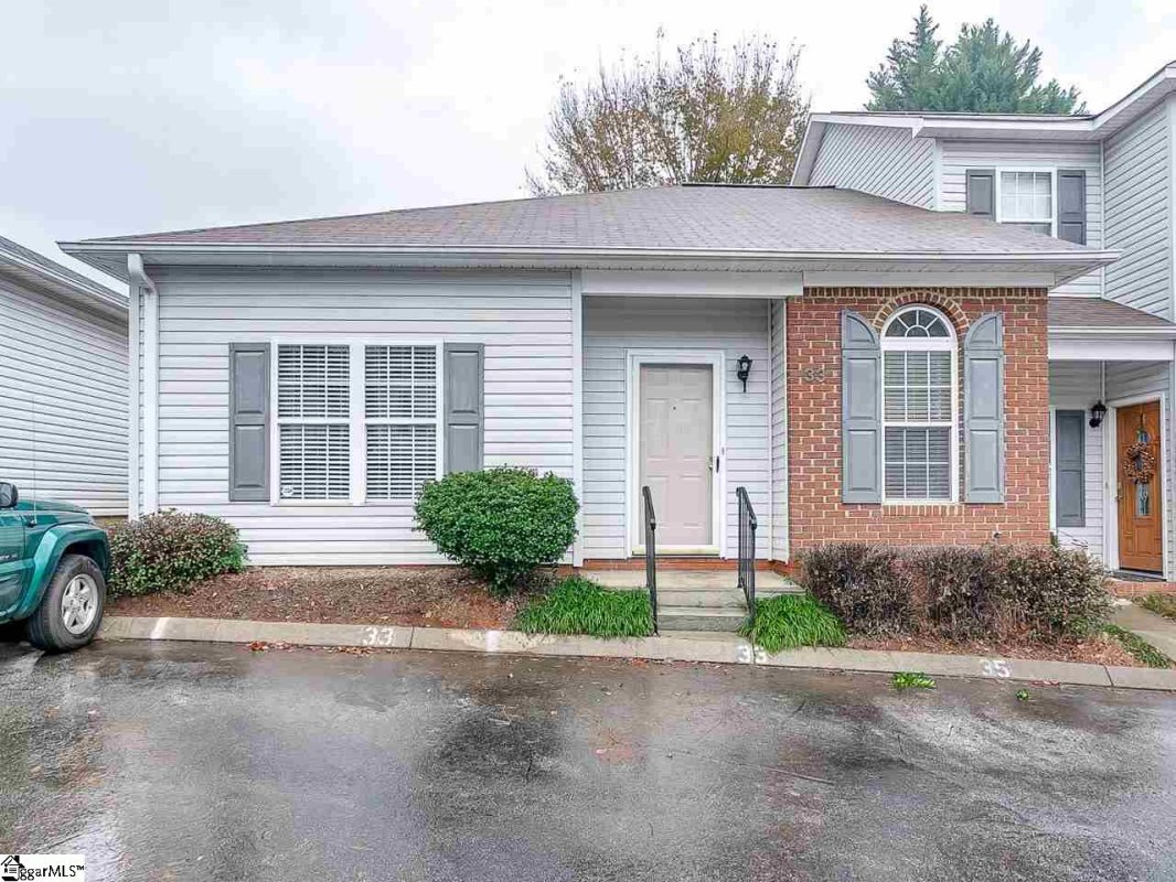 33 Huntress Drive
