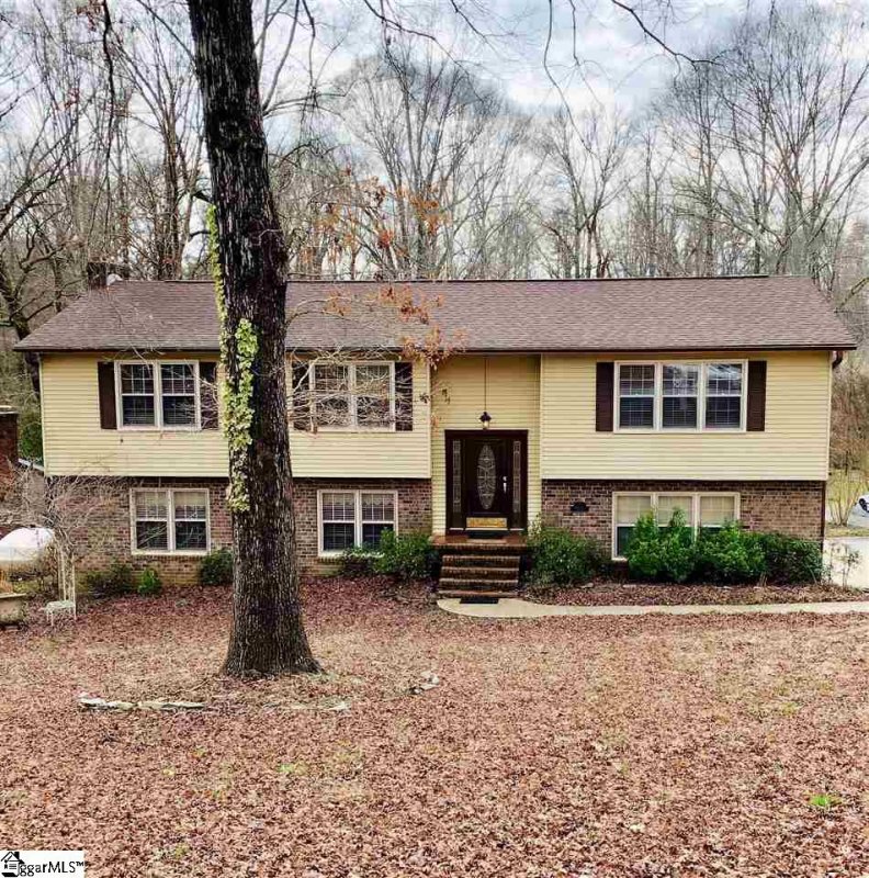 8 Old Mill Court