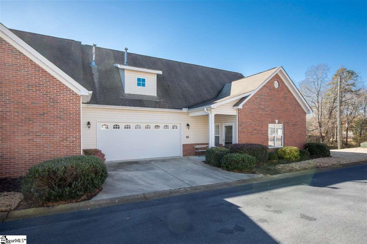 35 Butler Crossing Drive