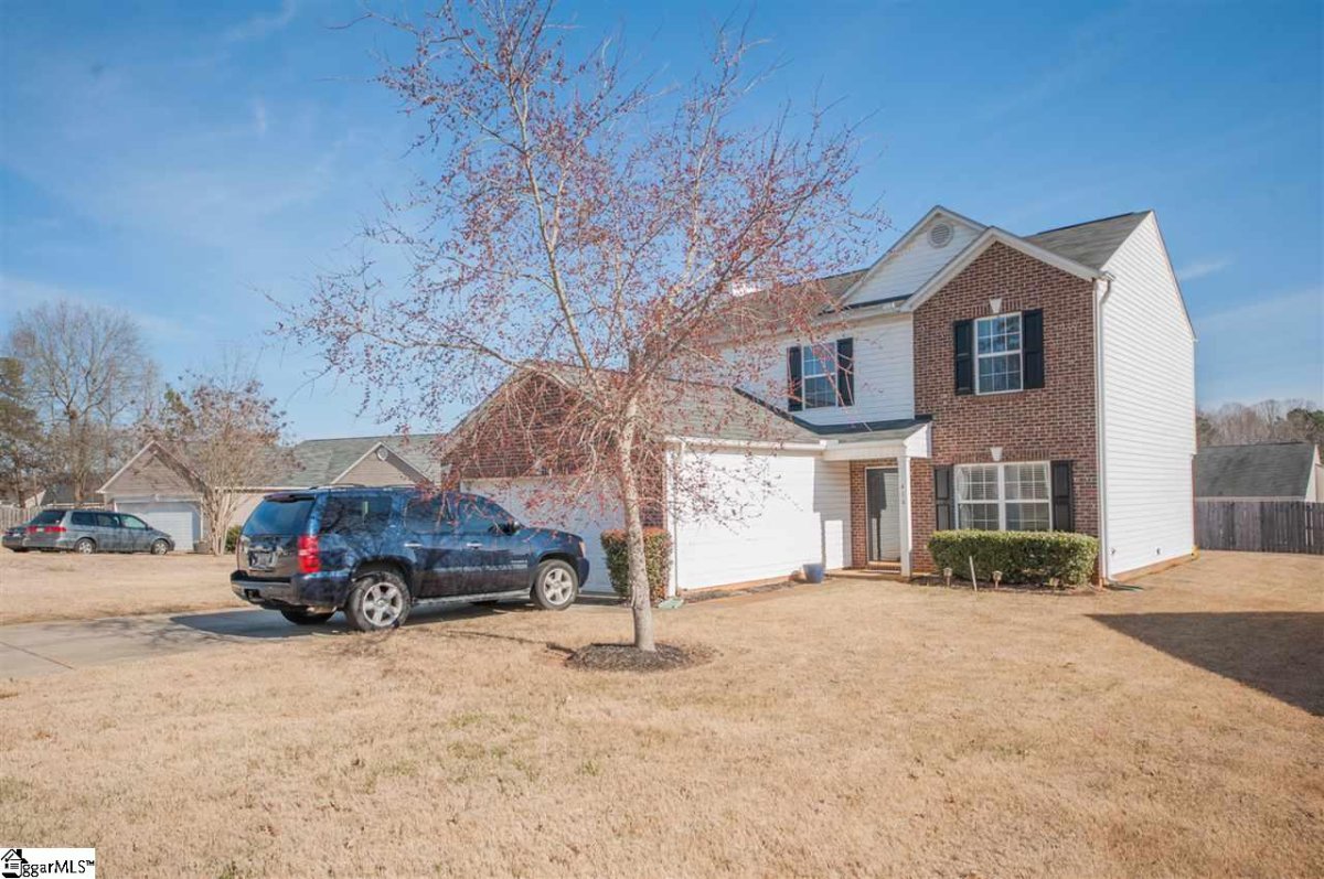 416 Woodford Way