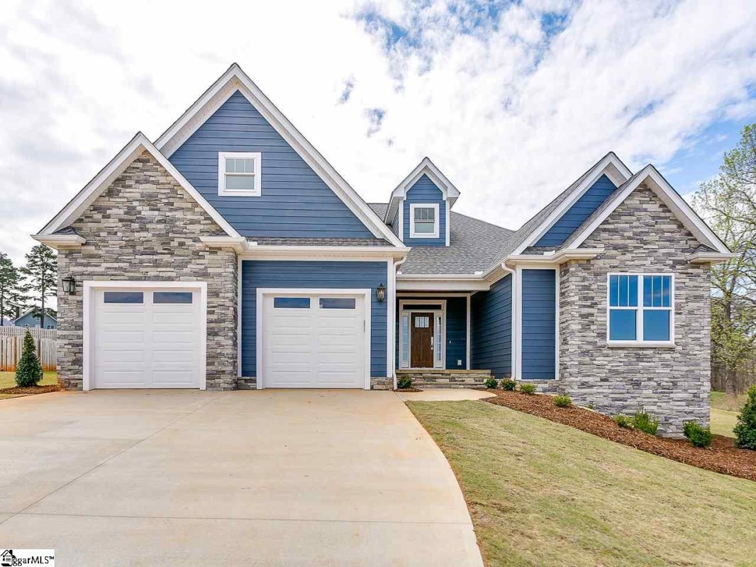 113 Sawbriar Court