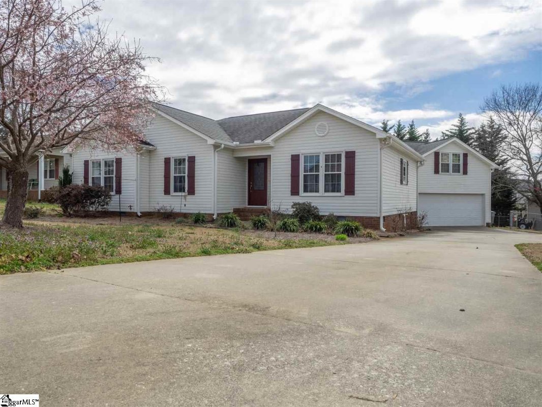 104 Fairview Place