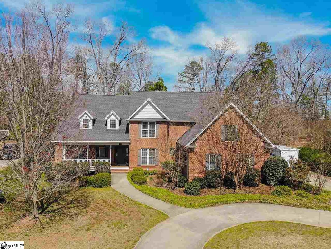 100 Magnolia Way