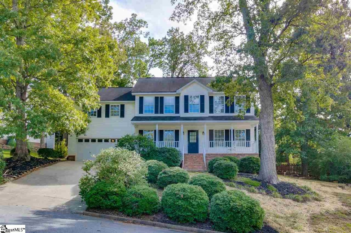 104 Beechridge Way