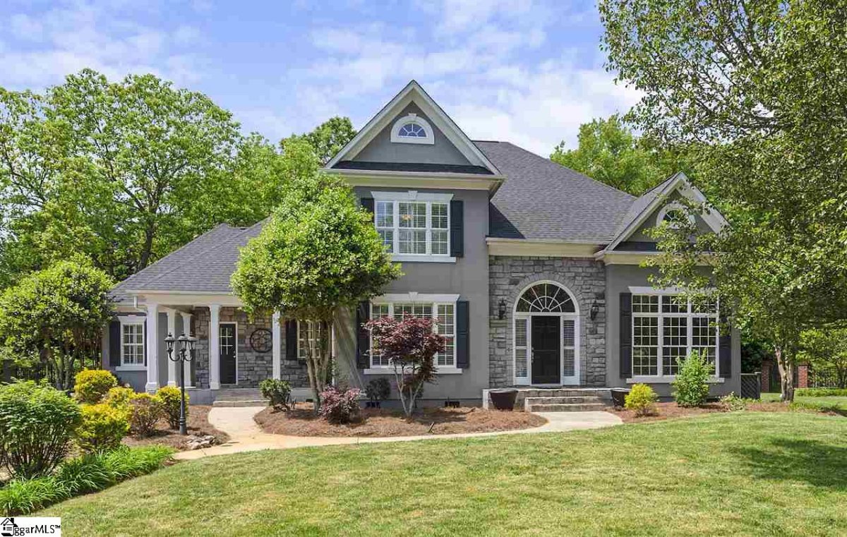 5 New Forest Court