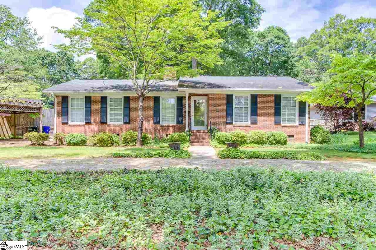 48 Rockwood Drive