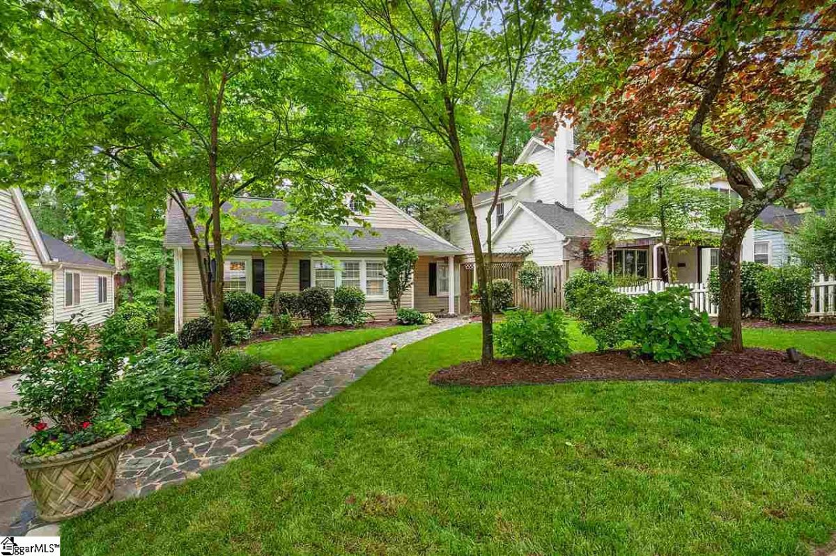 42 Douglas Drive