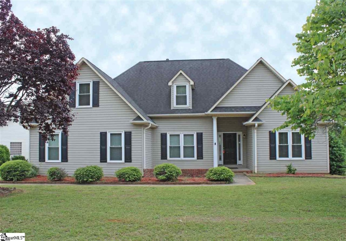 410 Oak Wind Circle