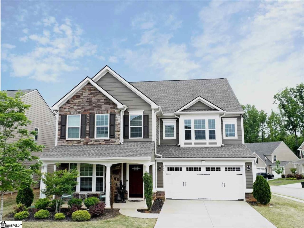 400 Bienville Place