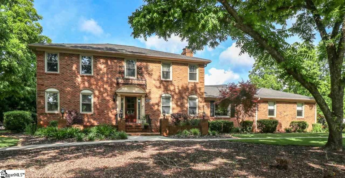 109 Castlewood Drive