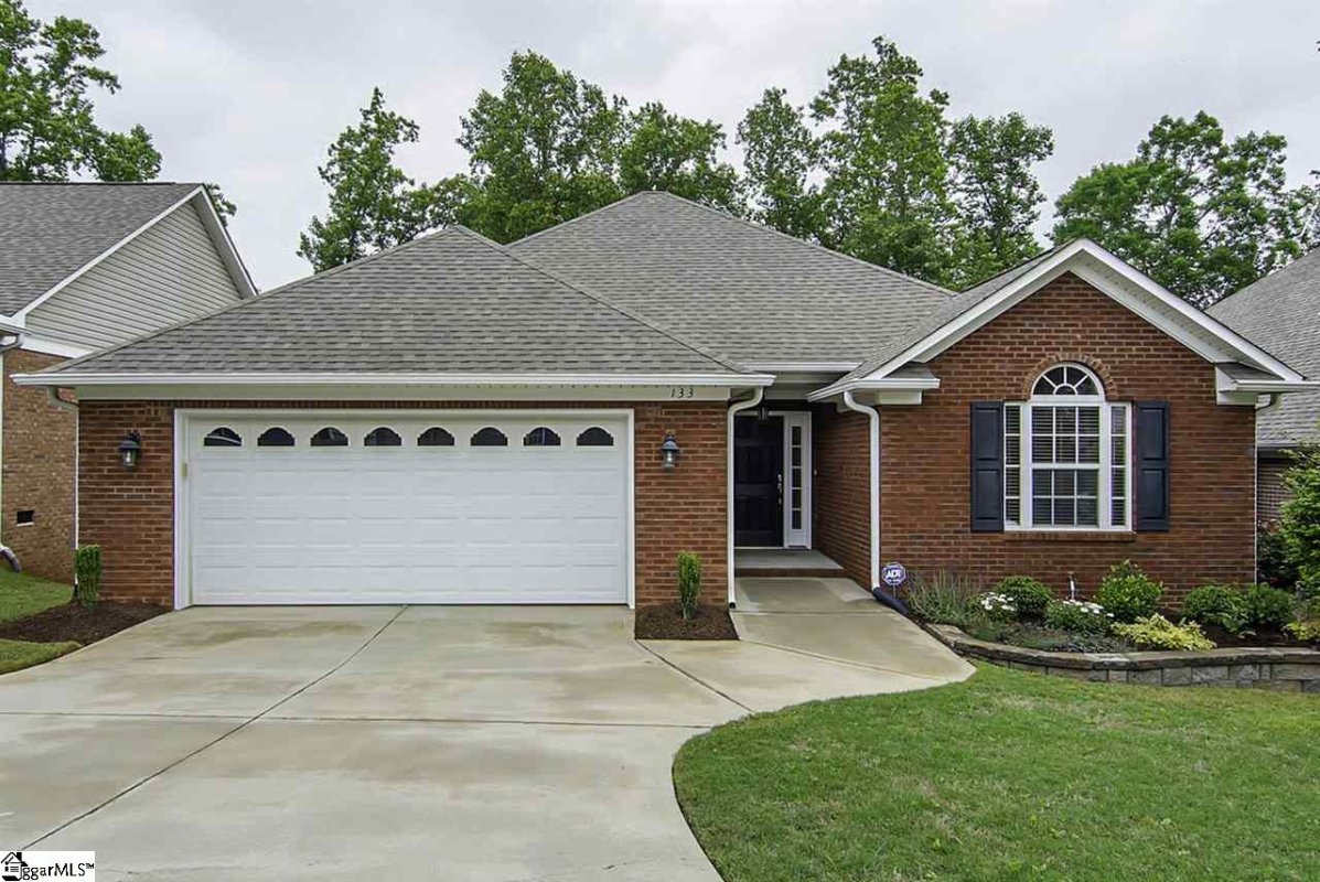 133 Hidden Ridge Drive