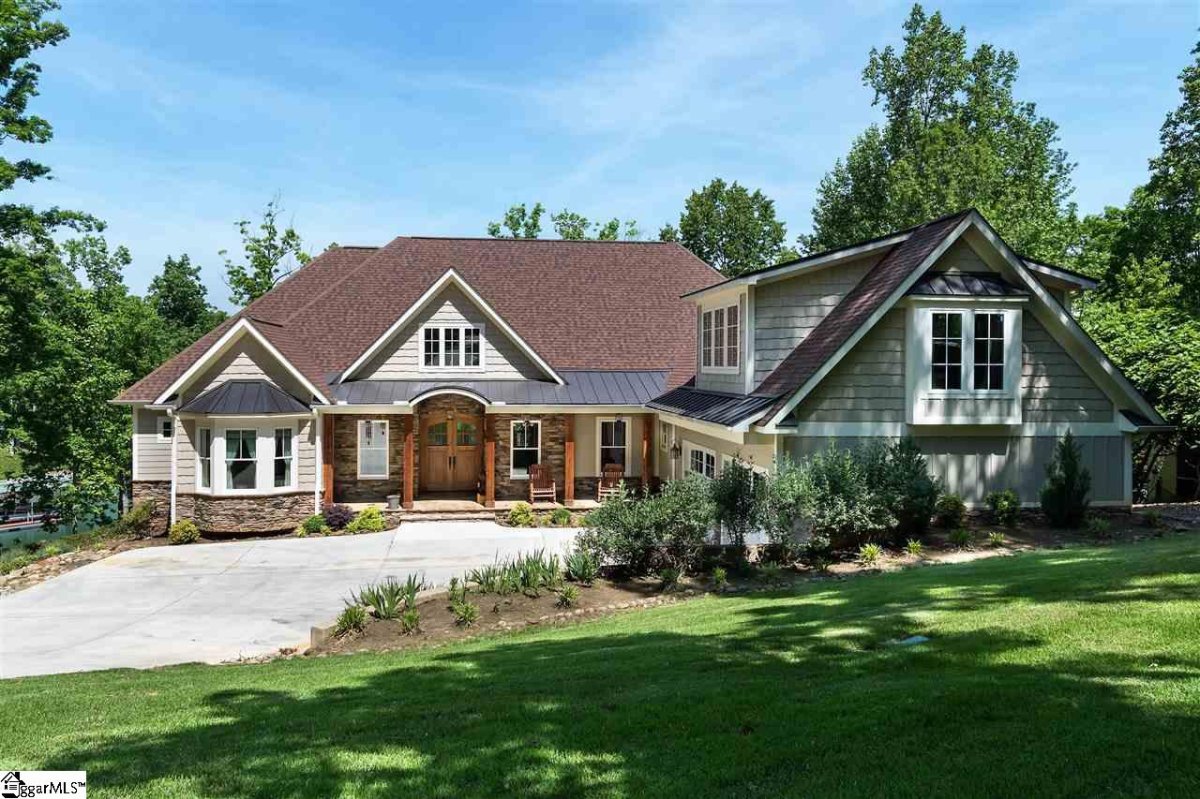 211 N Beacon Shores Drive