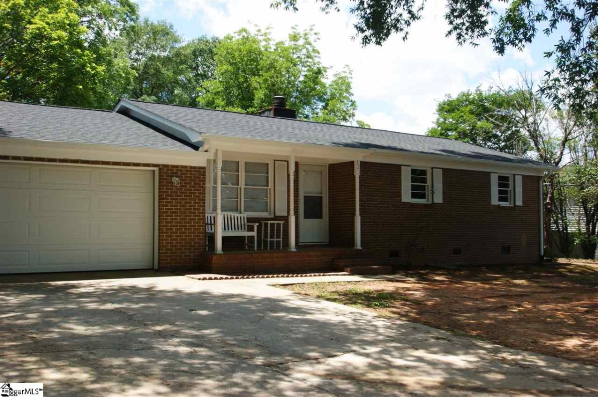 121 Swinton Drive