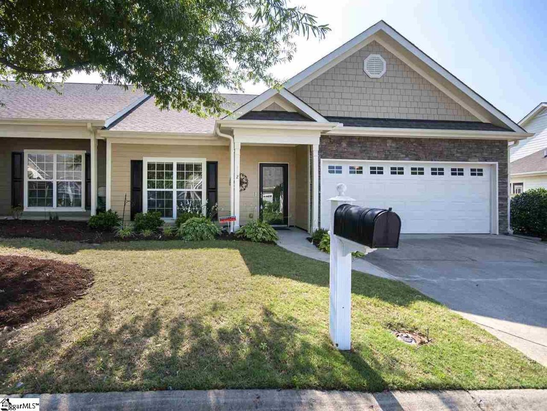 112 Ashgrove Lane