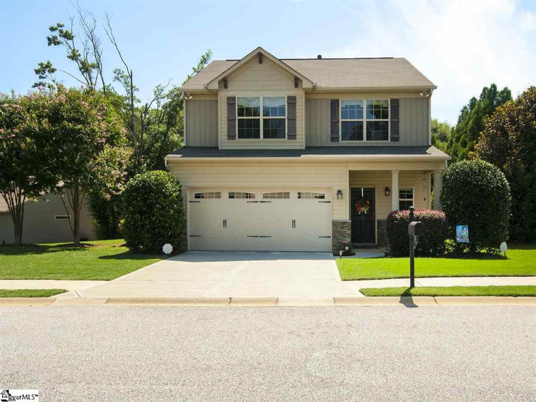 2 Shadowdale Drive