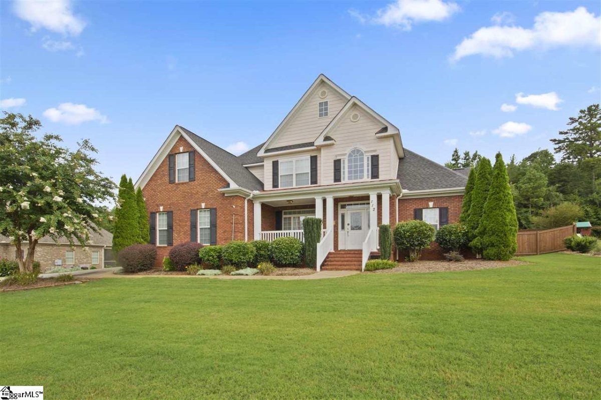 112 Lantern Ridge Drive