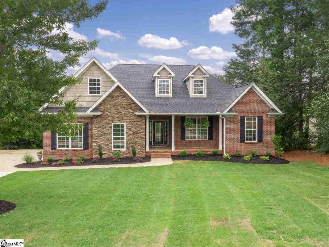 479 Sunset Pointe Drive