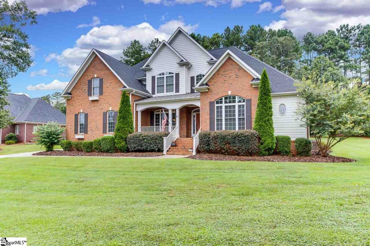 104 Lantern Ridge Drive