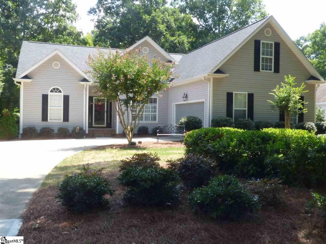 435 Roberts Road