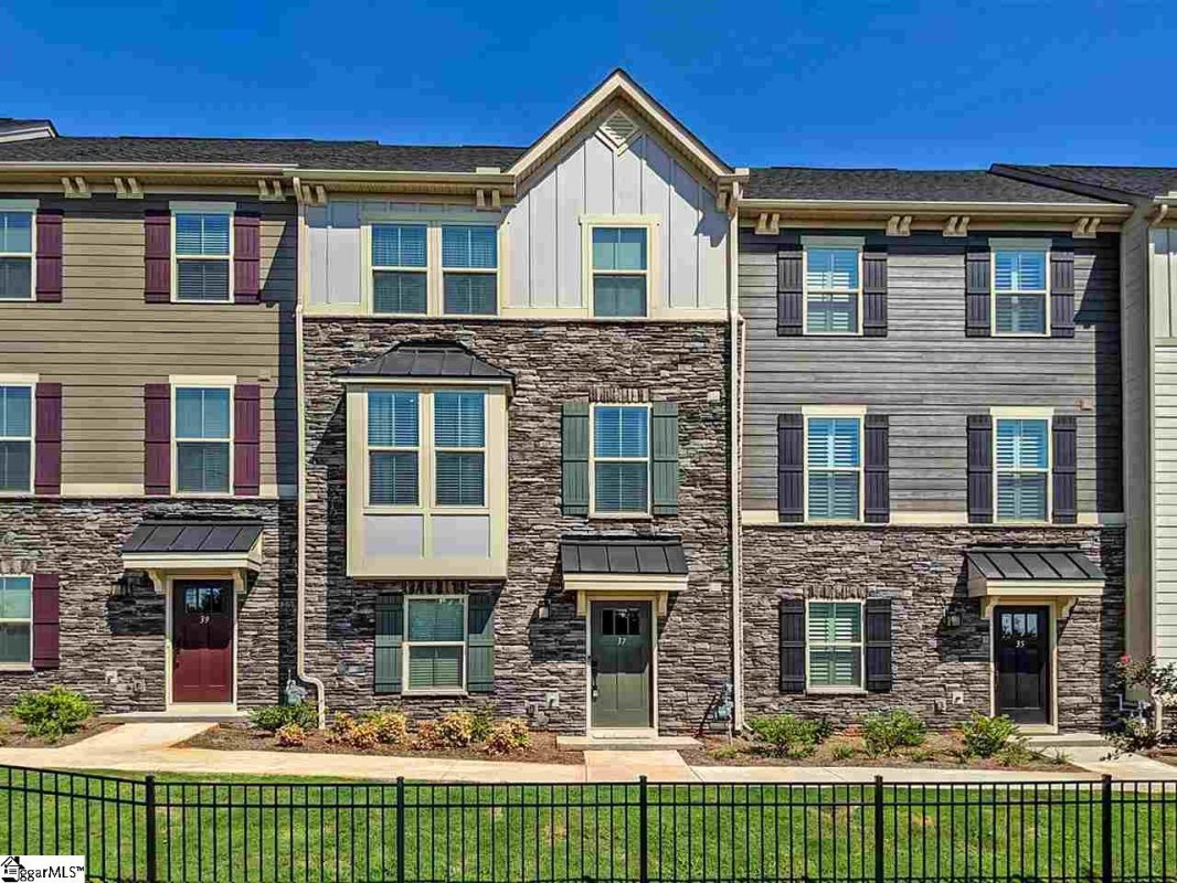 37 Itasca Drive