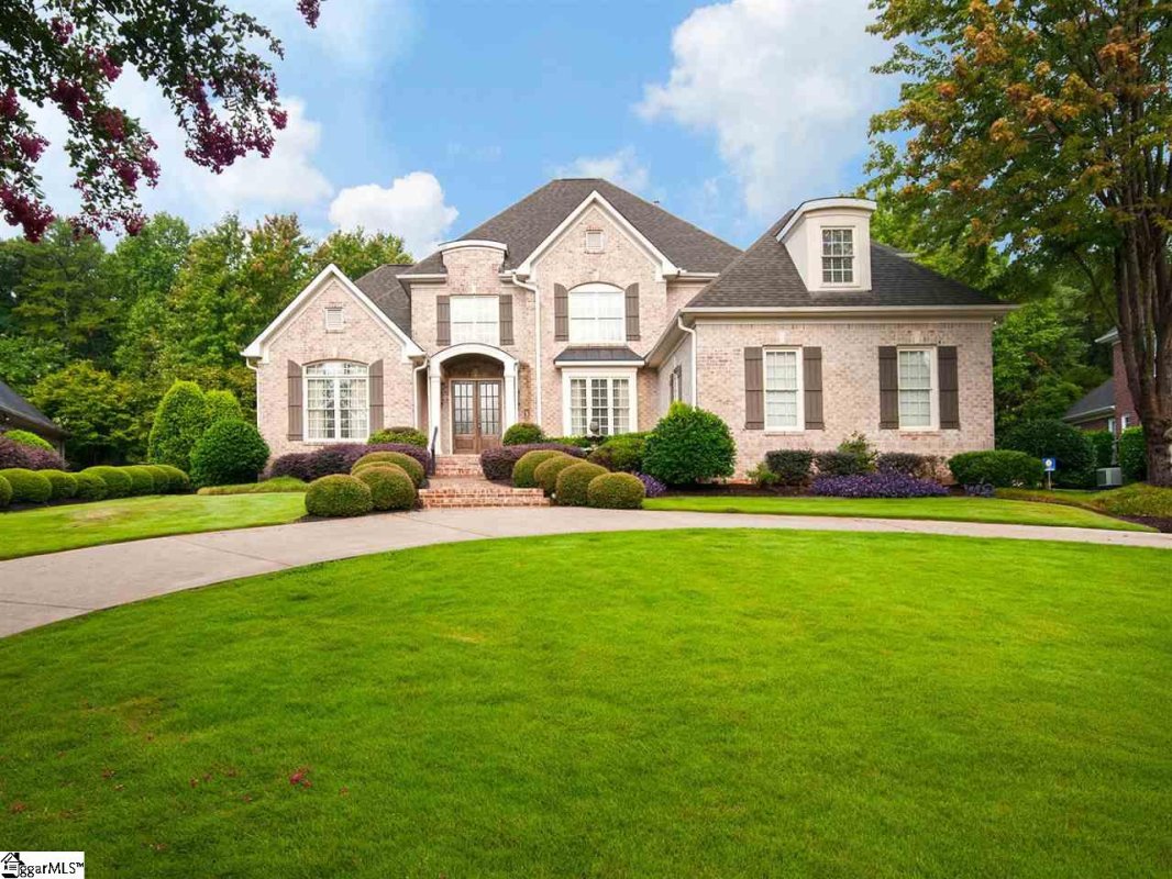 23 Norman Place
