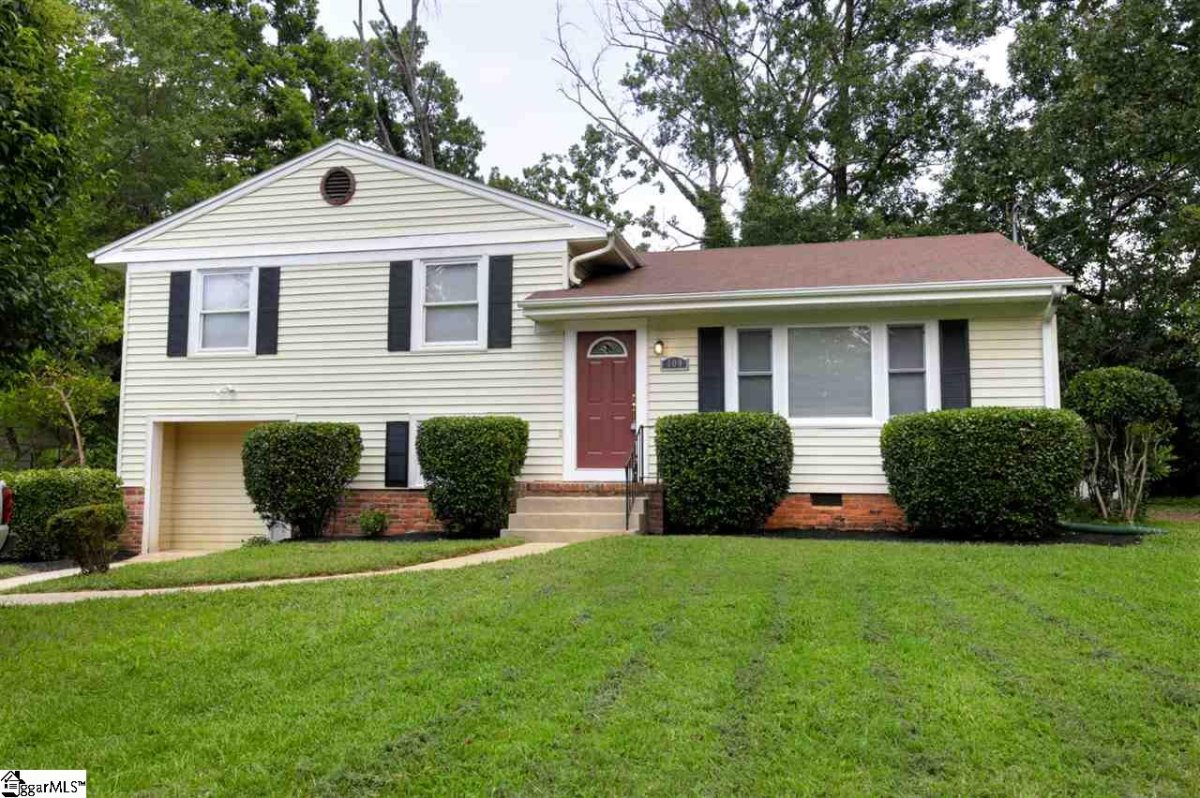 109 Lancaster Lane