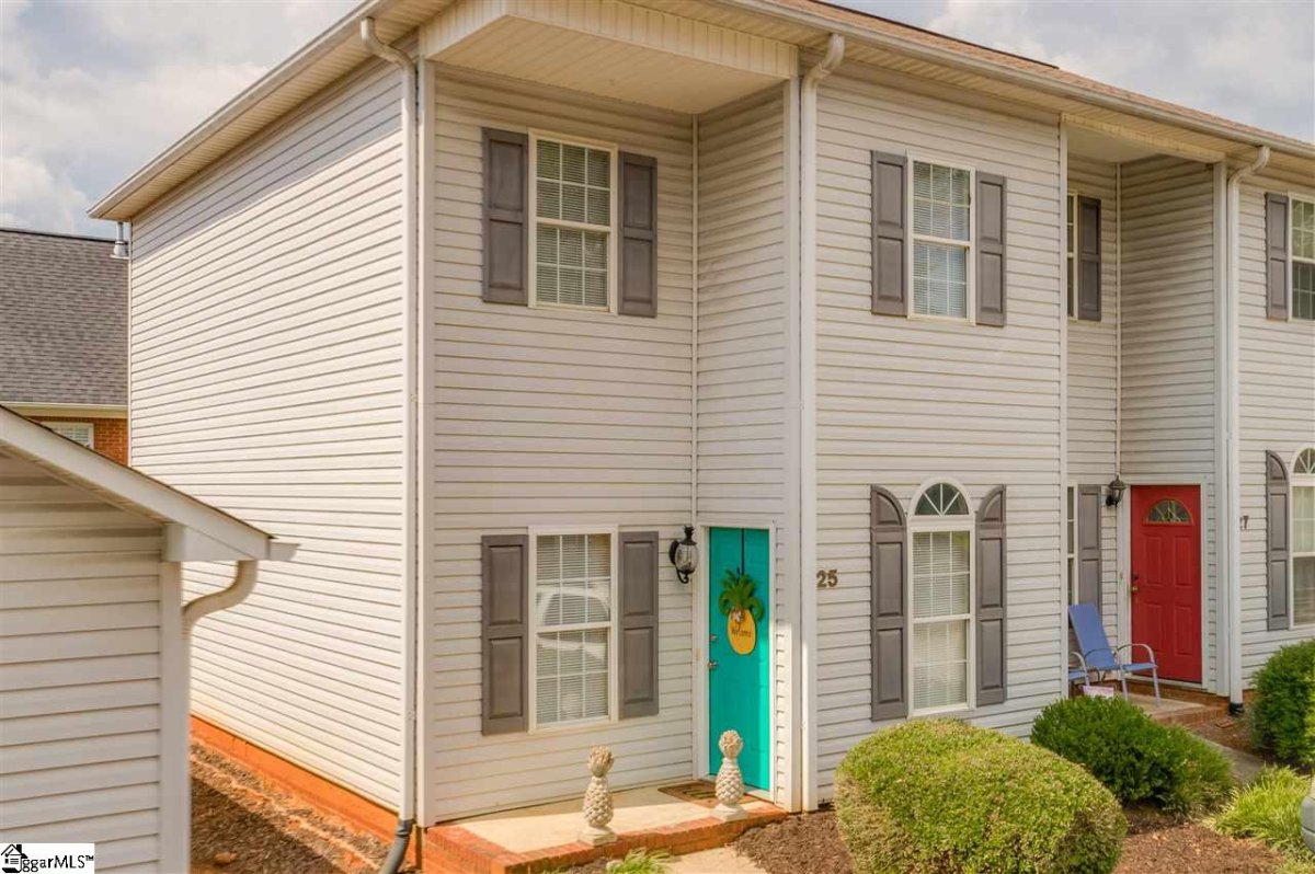 25 Huntress Drive