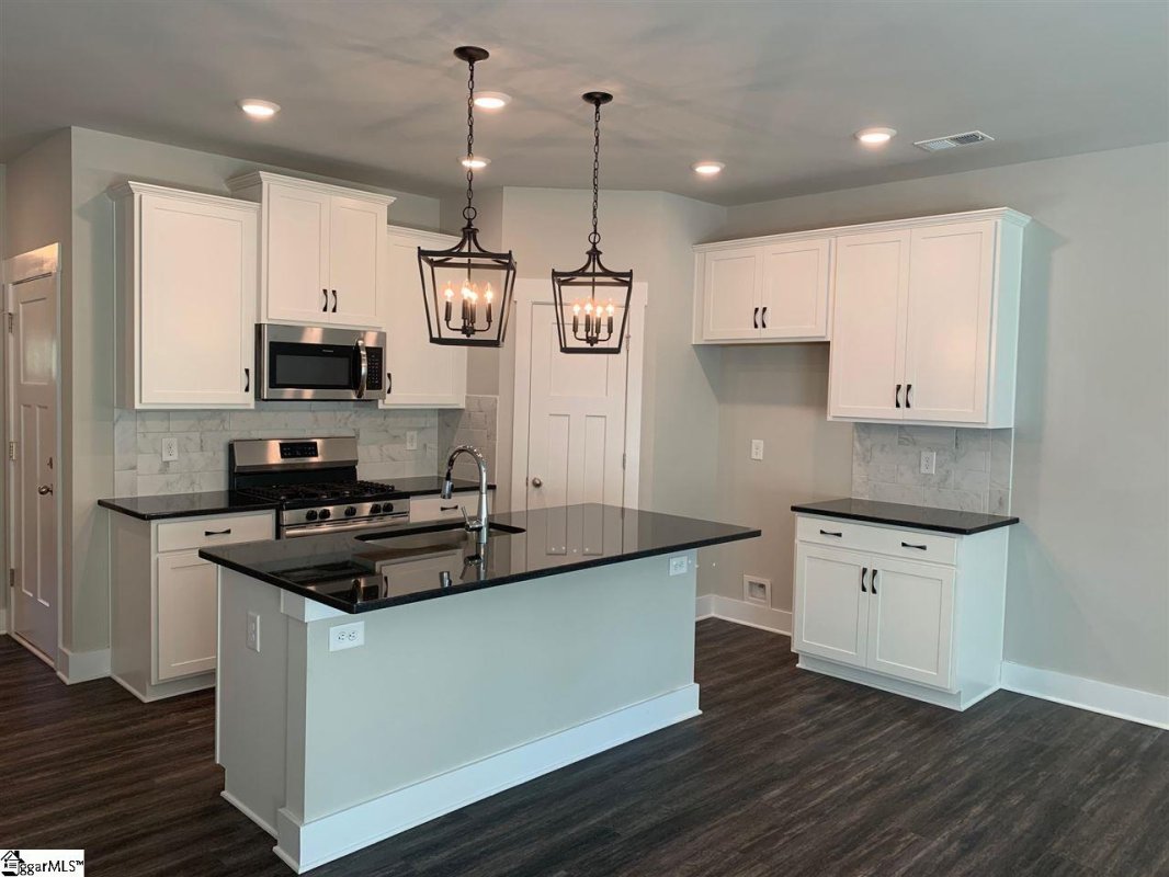 5 Grey Oak Trail