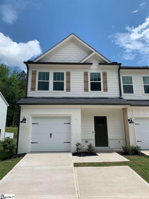 11 Grey Oak Trail