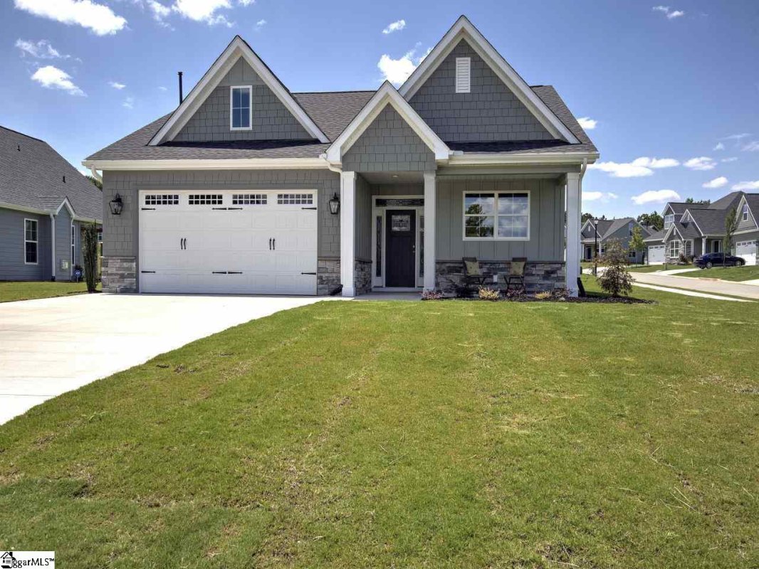 205 Fernbrook Trail