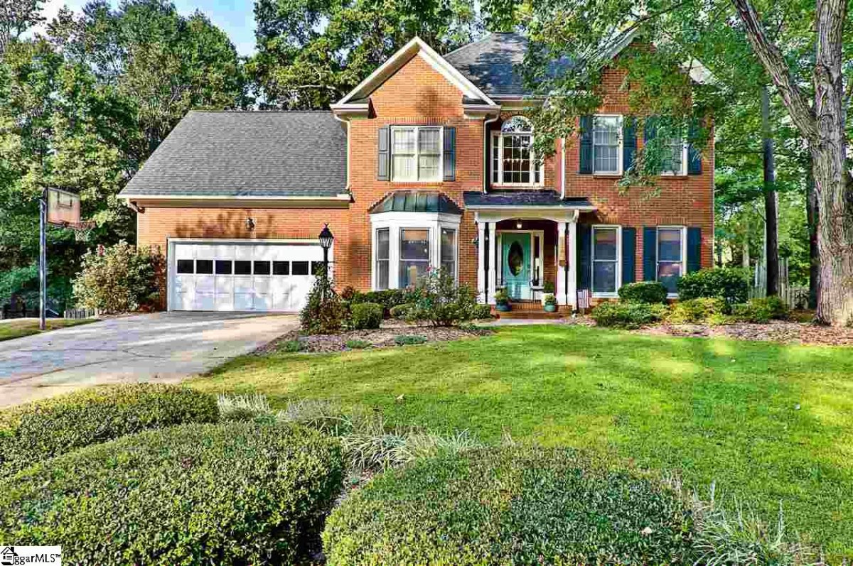 228 Holly Crest Circle